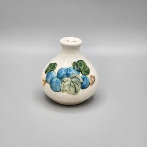VTG Metlox Poppy Trail Sculptured Grape Blue Salt or Pepper Shaker 3"